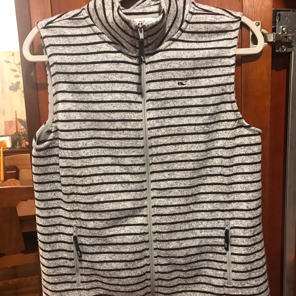 Vineyard vines vest